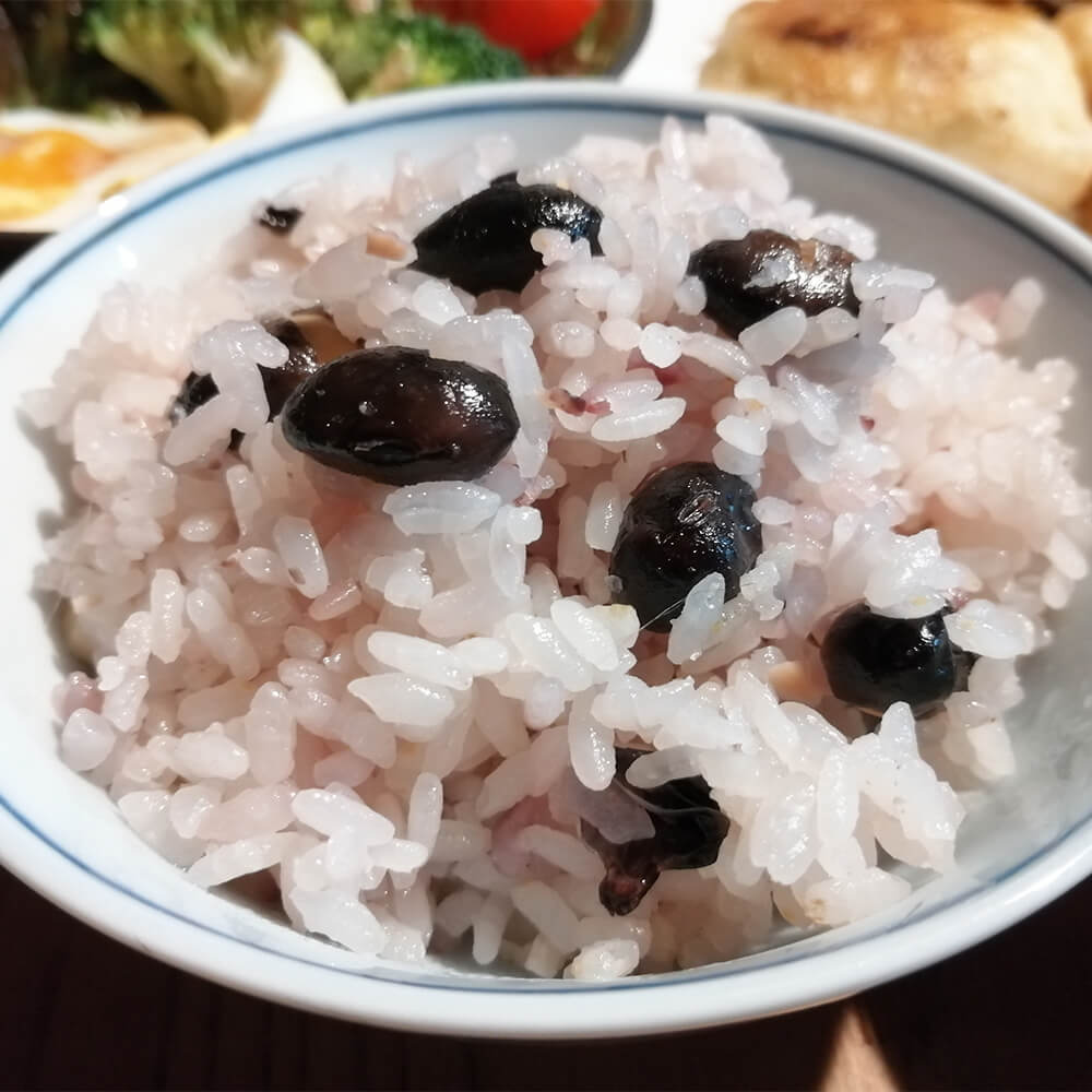黒豆(丹波種) 200g|豊富な栄養が丸ごと摂れる黒大豆 - 画像 (2)