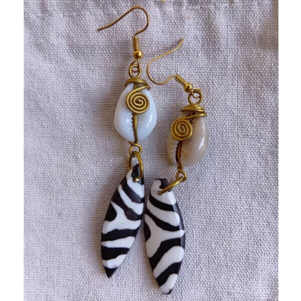 アフリカン・ピアス｜ゼブラ柄